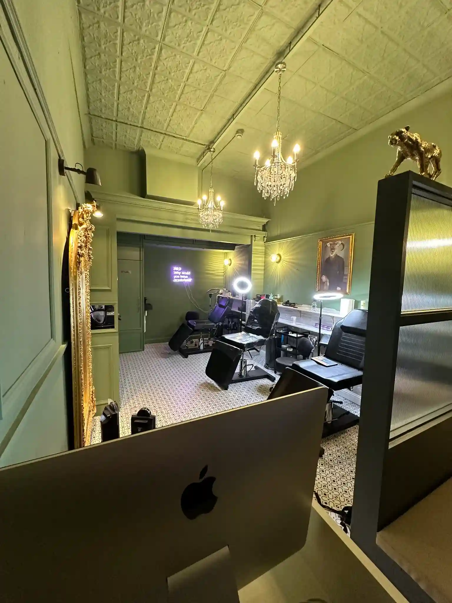 Judy Greer getting her fine line tattoo at XOXO Tattoo Studio on Capel Street Dublin