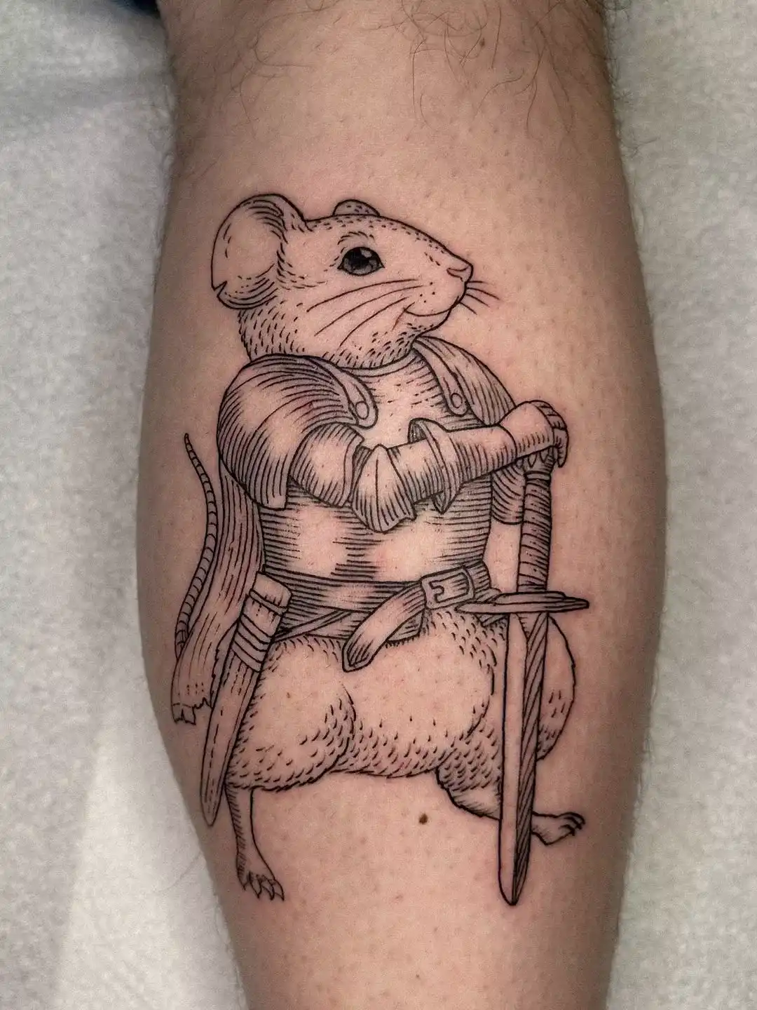 Delicate fine line tattoo by Leonardo Cardenas XOXO Tattoo Dublin