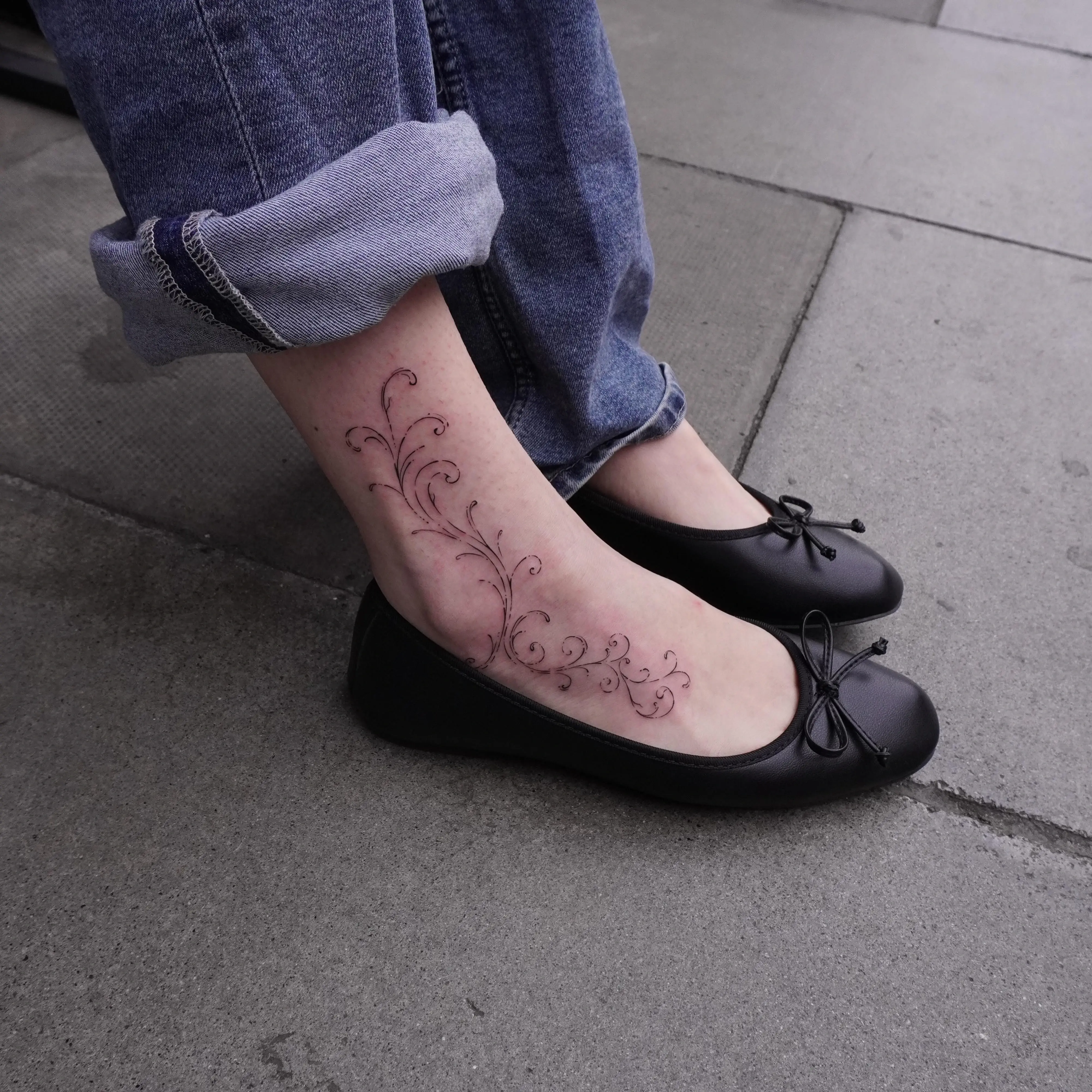 Ornamental vine tattoo by Christine Bevilaqua at XOXO Dublin